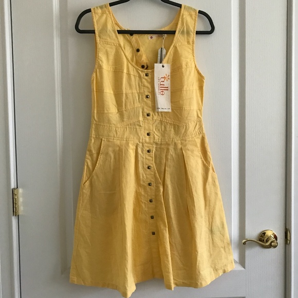 TULLE BRAND NEW yellow sundress with back cut outs - Picture 1 of 6